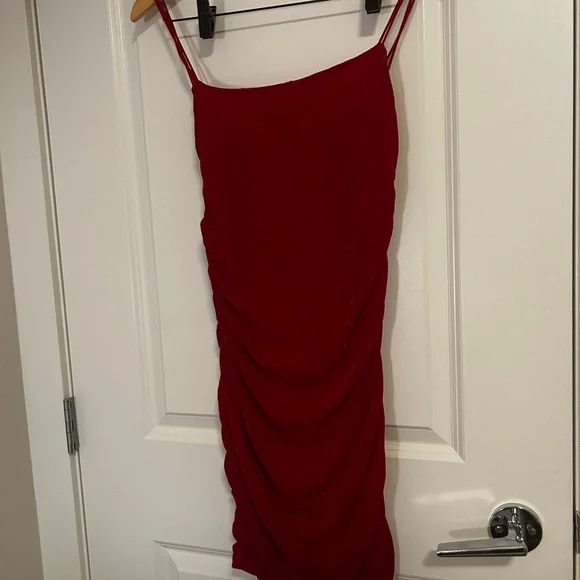 Elegant Red Ruched Dress - Picture 1 of 4
